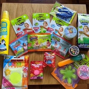 Ultimate messy play/activity kit for kids (unthemed)