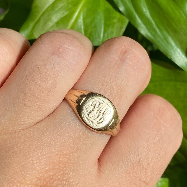 Vintage Signet Initial Gold Ring 9ct | Hallmarked- Birmingham 1957 | Gift for Him | Gift for Her| Gift for Them