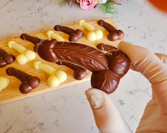 Chocolate Willy – Funny Hen Do Party Favour, Adult Gift, Novelty Chocolate for Bachelorette, Cheeky Party Treat, Humorous Gift
