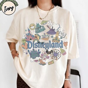 Camiseta vintage de Disneyland Comfort Colors, camiseta retro para vacaciones familiares en Magic Kingdom, regalo a juego para grupos en Disney World Resort, El mejor día de tu vida Ivory/Natural/Sand