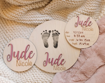 Newborn Name Sign Baby Name Sign for Hospital Birth Announcement Sign Baby Announcement Sign Footprint Sign Footprint ready newborn stats