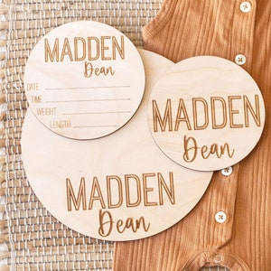 Baby Arrival Announcement Sign Engraved Birth Birth Announcement for Hospital Baby Name Sign Newborn Photo Prop Modern Name Plaque Gift