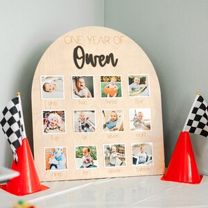 First Birthday Photo Board One Year of Photo Display Wood My First Year Photo Milestone Picture 1st Birthday Arch First Birthday 12 Months bild 3