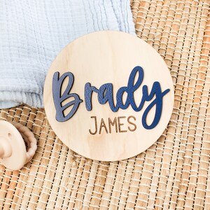 Baby Announcement Sign Round Wood Birth Name Sign for hospital Nursery Baby Room Decor Personalized Gifts Baby photo prop baby Name Reveal