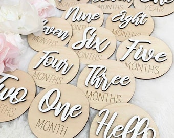 Wooden Monthly Milestone Baby Disc | Baby Milestone Cards | Monthly Milestone Markers for Baby Photos | Baby Photo Prop | Baby Shower Gift