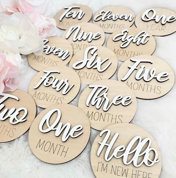 Wooden Monthly Milestone Baby Disc Baby Milestone Cards Monthly Milestone Markers for Baby Photos Prop