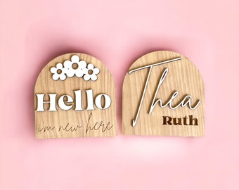 Birth Announcement Sign for Hospital Newborn Hello I'm New Here Baby Girl Wooden Name Sign 3D Round Sign Boho Nursery Custom Name Photo Prop