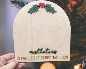 Mistletoes Baby Footprint Mistletoe Craft Baby&#39;s First Christmas Craft My First Christmas Activity Baby Footprint Decor Personalized 2025