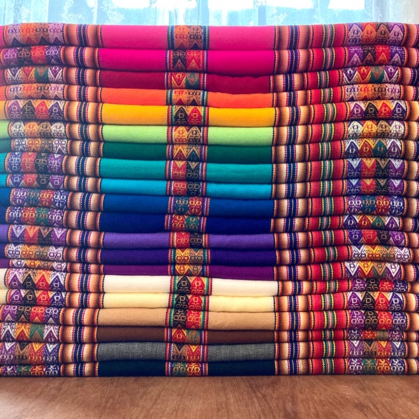 Genuine Andean Aguayo Cloth from Perú - 3'10" x 3'6" (117x106 cm)