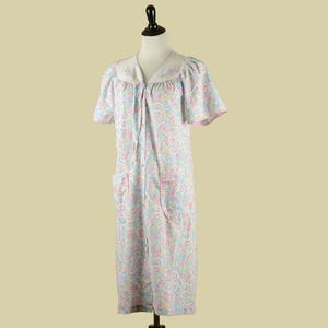 1970s Short Sleeve Robe
