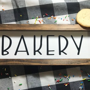 Bakery Sign|Bakery|Farmhouse Decor|Kitchen|Bakery Decor|Kitchen Decor|DixieFarmDesigns