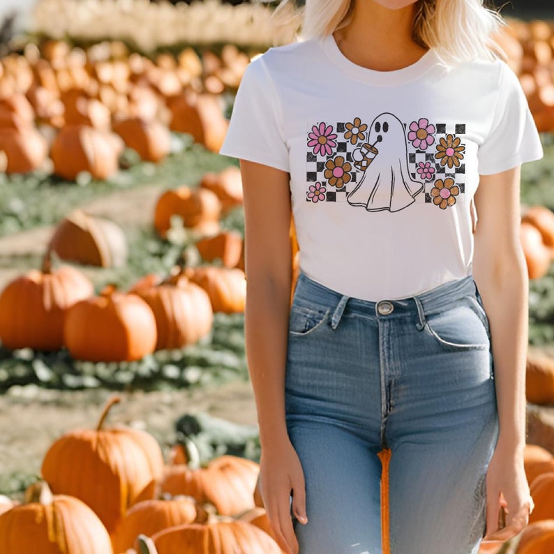 Retro iskaffe-spöke PNG, preppy Halloween-t-shirtdesign digital nedladdning bild 4