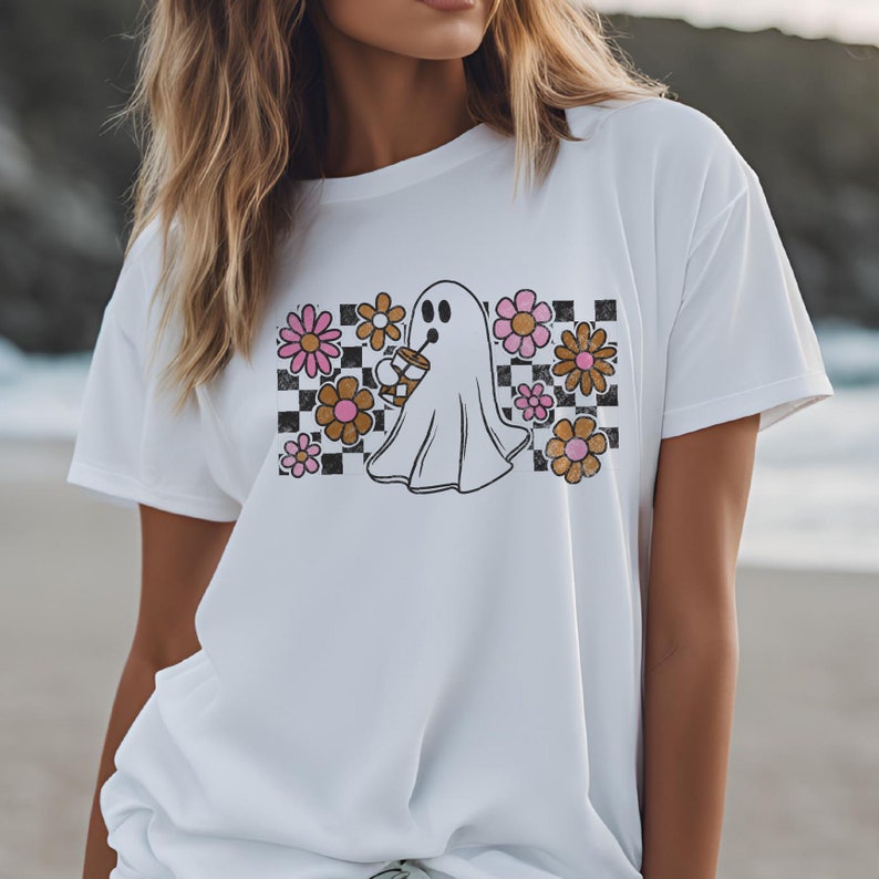 Retro iskaffe-spöke PNG, preppy Halloween-t-shirtdesign digital nedladdning bild 3