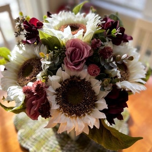 Sunflower Arrangement, Artificial Flower Centerpiece, Flower Arrangement, Sunflowers, Eucalyptus, Home Decor, Sunflower Decor