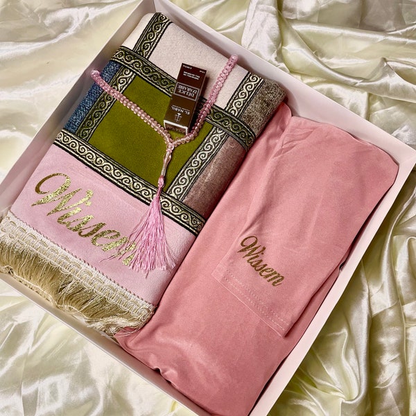 Coffret tapis de prière personnalisé pour fille avec la robe de prière ,musc ,chapelet ,la boîte personnalisée