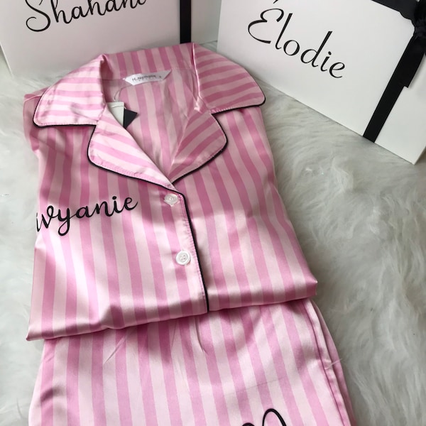 Pyjama en satin avec short rose personnalisée