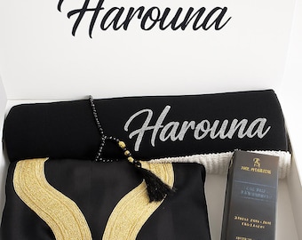 Coffret tapis de prière personnalisé Gandoura manches courtes ,tasbih,musc,boîte personnalisé
