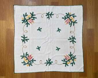 2.5x2.3 ft Cross Stitch Crochet Floral Tablecloth - Vintage Embroidered Tablecloth - Ivory Linen Tablecloth with Crochet Lace Bedroom Decor