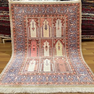 3.2x4.2 ft Fine Woven Decorative Kashmiri 3x4 Silk Rug - Prayer Design Kashmir Silk Rug - Handmade Oriental Wall Hanging Rug - Home Decor