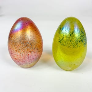 George Good Art Glass Egg Paperweights Multicolor Speckles Yellow Red set of 2
