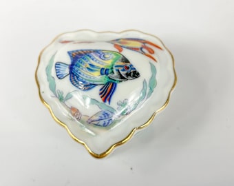 Heart-Shaped Lefton China Pill Trinket Box Fish Design Shells Beach Ocean