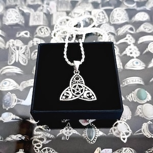 Triqueta Pendant made of 925 Sterling Silver/ Sterling Silver Triketa Pendant