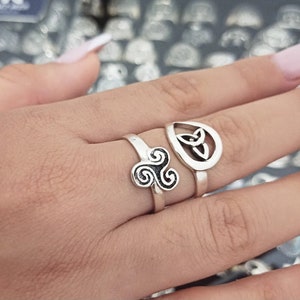 Trisquel Ring gemaakt van 925 Sterling Zilver / Triqueta Ring / Sterling Silver Trisquel Ring / Sterling Silver Triketa Ring / Keltische ringen