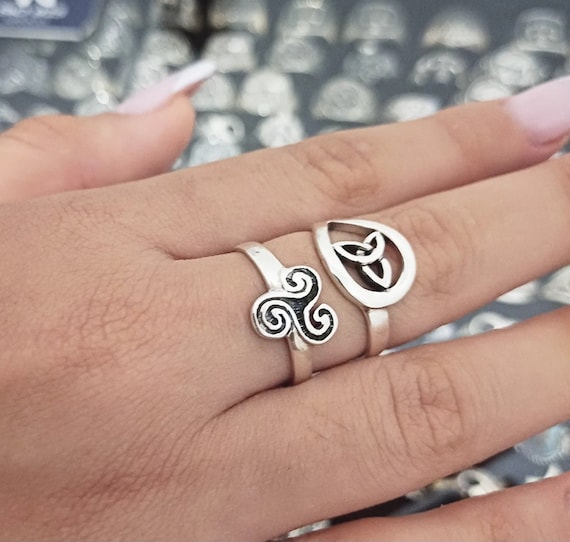 Anillo Trisquel fabricado en Plata de Ley 925/ Anillo Triqueta