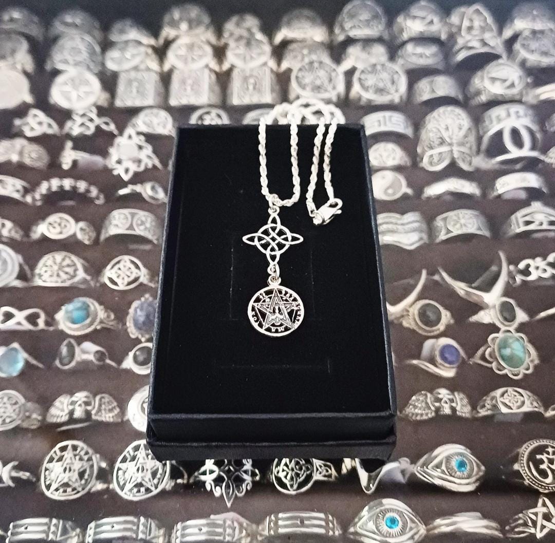 Collana Strega Con Ciondolo Nodo E Tetragrammaton In Argento 925 - Regalo Originale