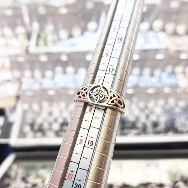 Witches Knot Silver Ring
