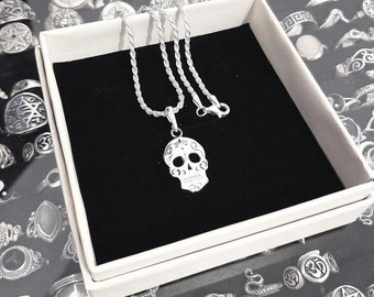 Mexican skull pendant in 925 sterling silver