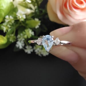Natural Sky Blue Topaz Ring, 925 Silver Birthstone Ring, Teardrop Ring, December Birthstone Jewelry, Dainty Topaz Ring, Promise Ring, Gifts