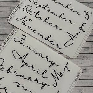 B-GRADE Monthly Labels in Script Five, funktionale und handgemachte Planer Sticker Blätter