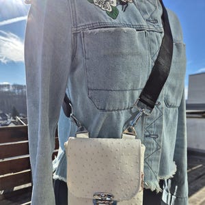 Handytasche zum Umhängen / Handyumhängetasche / vegan  / Crossover / Geburtstagsgeschenk / Muttertag / weißes Leder / Set / 15x20cm