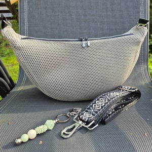 Halbmond Tasche Luna Baumwolle / sand /Bauchtasche Damen/ Moonbag Luna/ Crossbodybag/ Handtaschen / Geschenkidee / vegane Taschen / 100%
