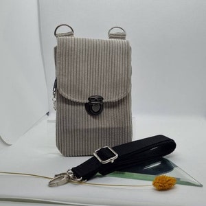 Handytasche zum Umhängen / Cord / beige /Handyumhängetasche / vegan /verstellbarer Gurt / Crossover / Geburtstagsgeschenk / Geschenk für sie