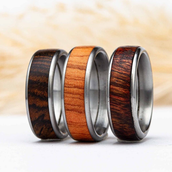 Ring aus Holz und Metall - Edelstahl, Männerring, Holzring für Mann und Frau, Verlobung, Geschenk, Holz Schmuck, Handmade, Boho,