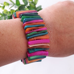 French Designed Colorful Resin Stretch Bracelet.Vintage 1980s