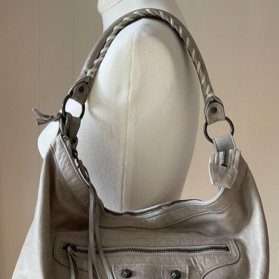Balenciaga day hotsell hobo bag