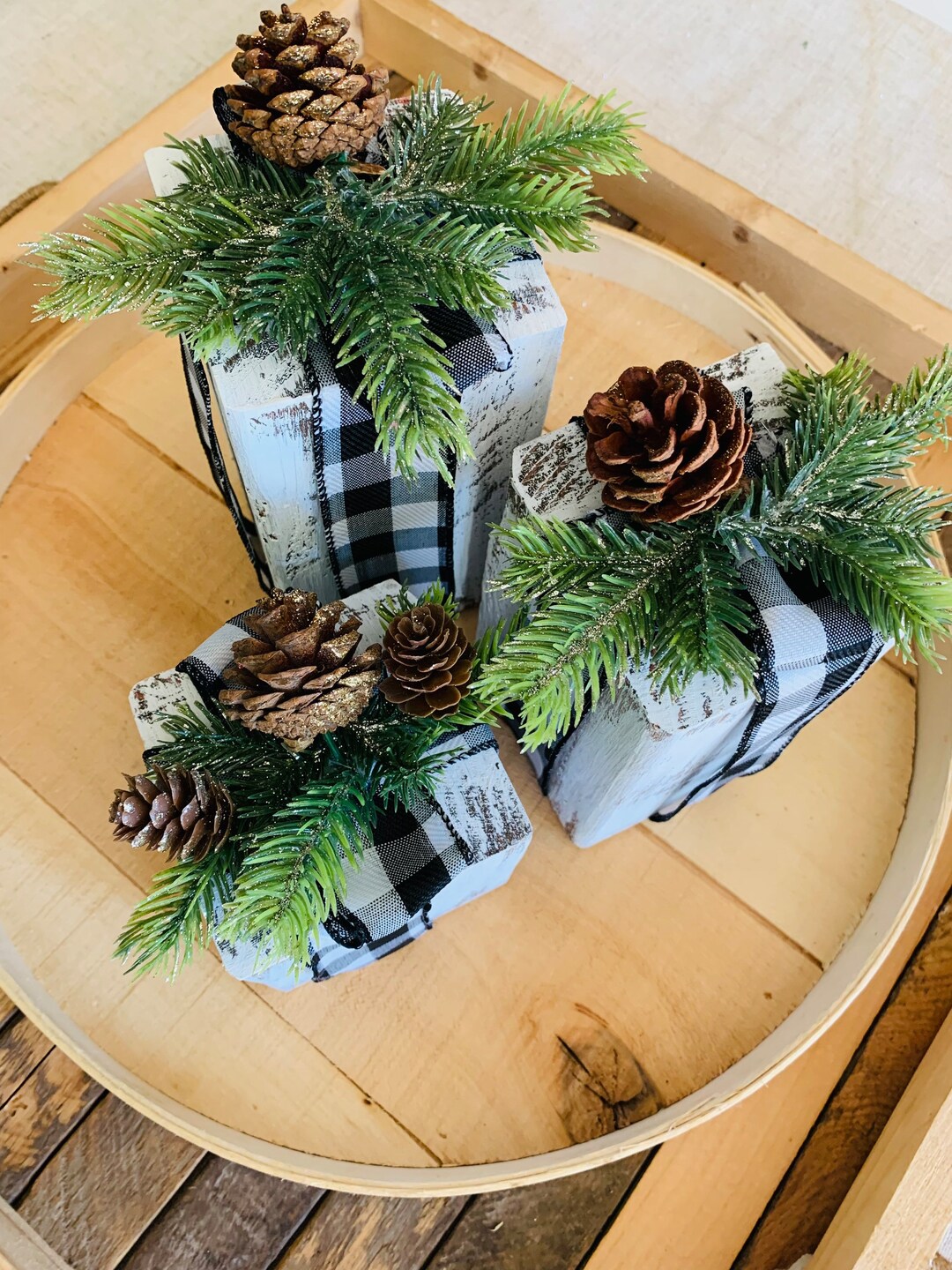 wood-christmas-presents-christmas-wood-block-decor-buffalo-plaid