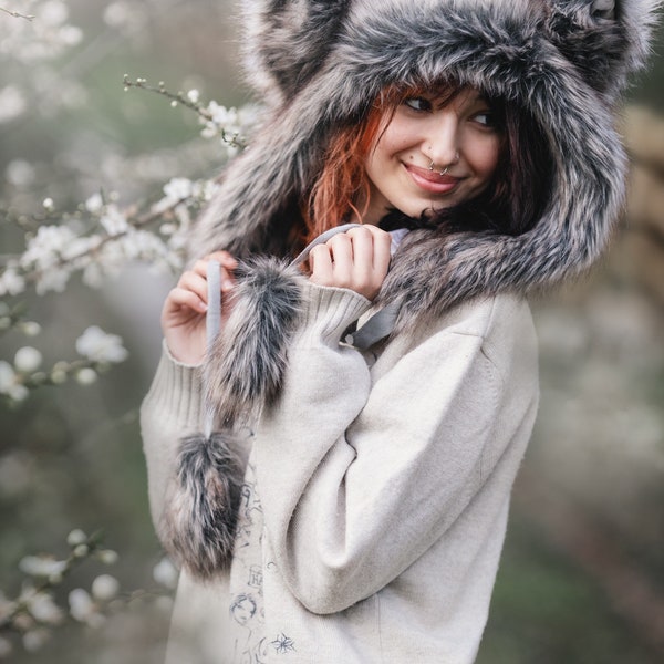 Wolf winter hat