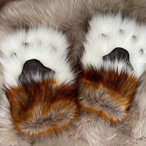 Fingerless fox paws