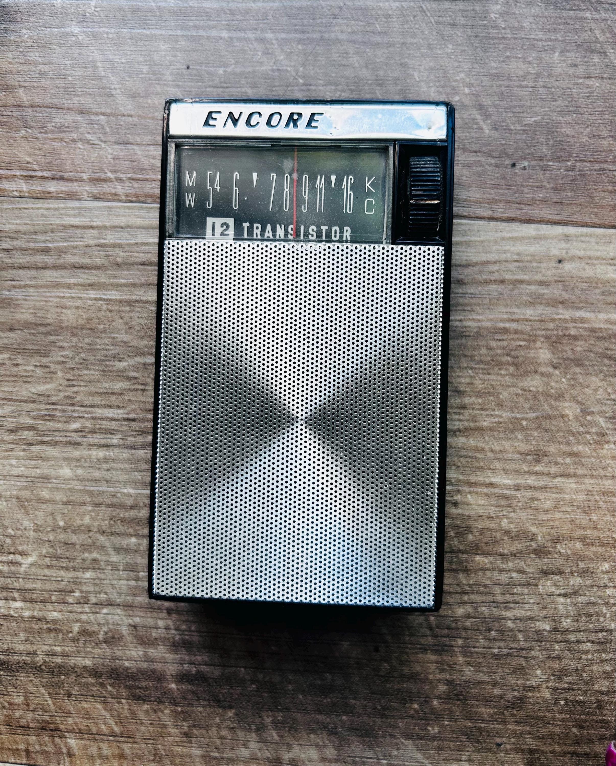 アンティーク Vintage ポケットトランジスターラジオ 海外製 9V形