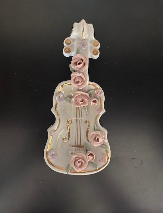 Collectible Japan 1940’s White Porcelain Violin T… - image 1