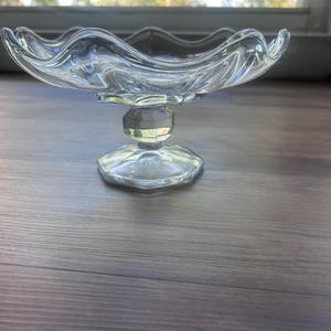 Viking Glass Pedestal Fruit Bowl: Scalloped Rim, Octagonal Base