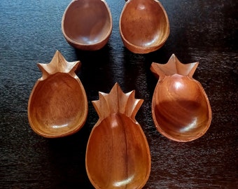 Set Of Five Vintage Hawaiian Wood Carved Pineapple Bowls, Home Decor, Salad Bowls, Cute Pineapple Set, Tiki Party Decorations, Wooden Dishes