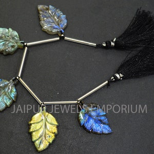 5 Pcs Labradorite Carved Leaf Shape Beads , Labradorite Carved Leaf Shape Briolettes, Sold By Strand, 21x31-23x33 mm, 17JJE923