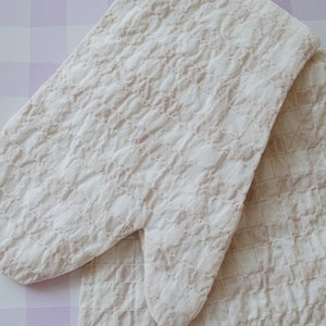 Oven Mitt & Tea Towel Set for Toddler Play Kitchen in Beige Check, Pretend Play toy, Play Kitchen, Pretend Play