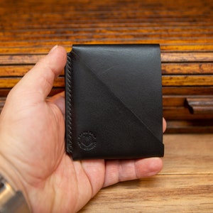 Portemonnee nr. 41 | Minimalistische portemonnee met klep | Dunne leren portemonnee en creditcardhouder voor heren | Handgemaakte portemonnee | EDC-portemonnee