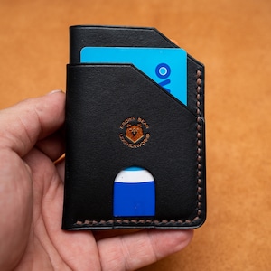 Portemonnee nr. 34 | Verticale minimalistische portemonnee | Dunne leren portemonnee en creditcardhouder voor heren | Handgemaakte portemonnee | EDC-portemonnee